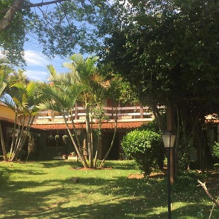 Confortavel Casa De Campo Em Condominio Fechado Águas de Lindóia Bagian luar foto